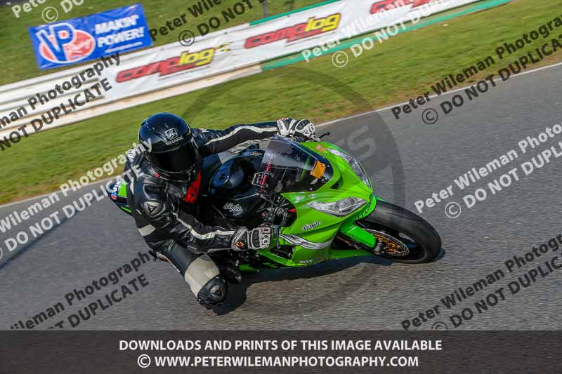 PJ Motorsport Photography 2018;enduro digital images;event digital images;eventdigitalimages;mallory park;mallory park photographs;mallory park trackday;mallory park trackday photographs;no limits trackdays;peter wileman photography;racing digital images;trackday digital images;trackday photos